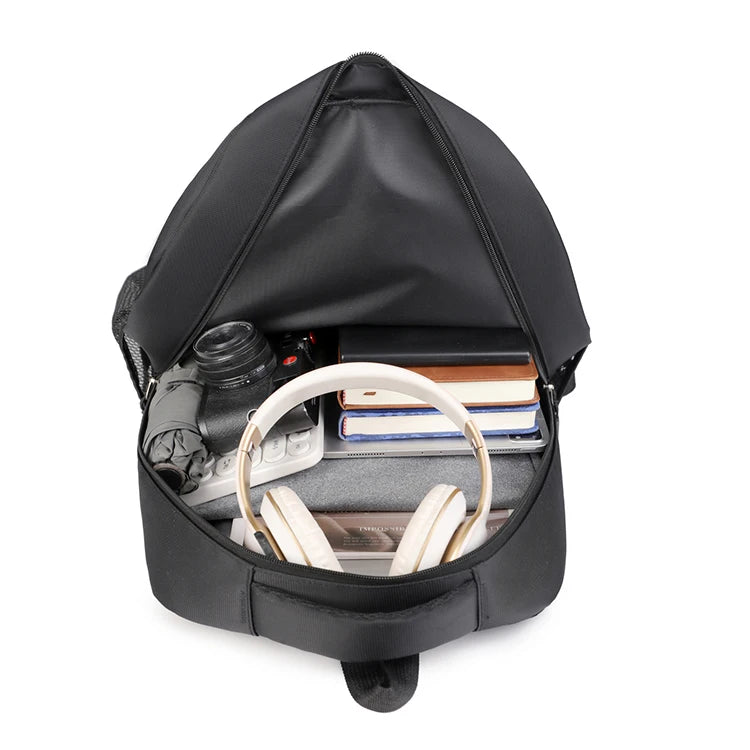 Travel backpack with large capacity and durability, laptop backpack for campus and commuting, hiking trip